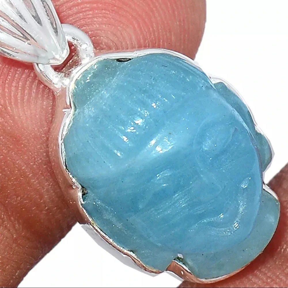 Hand carved Buddha face and genuine aquamarine - Picture 3 of 3